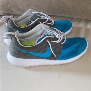NikeID Rosches